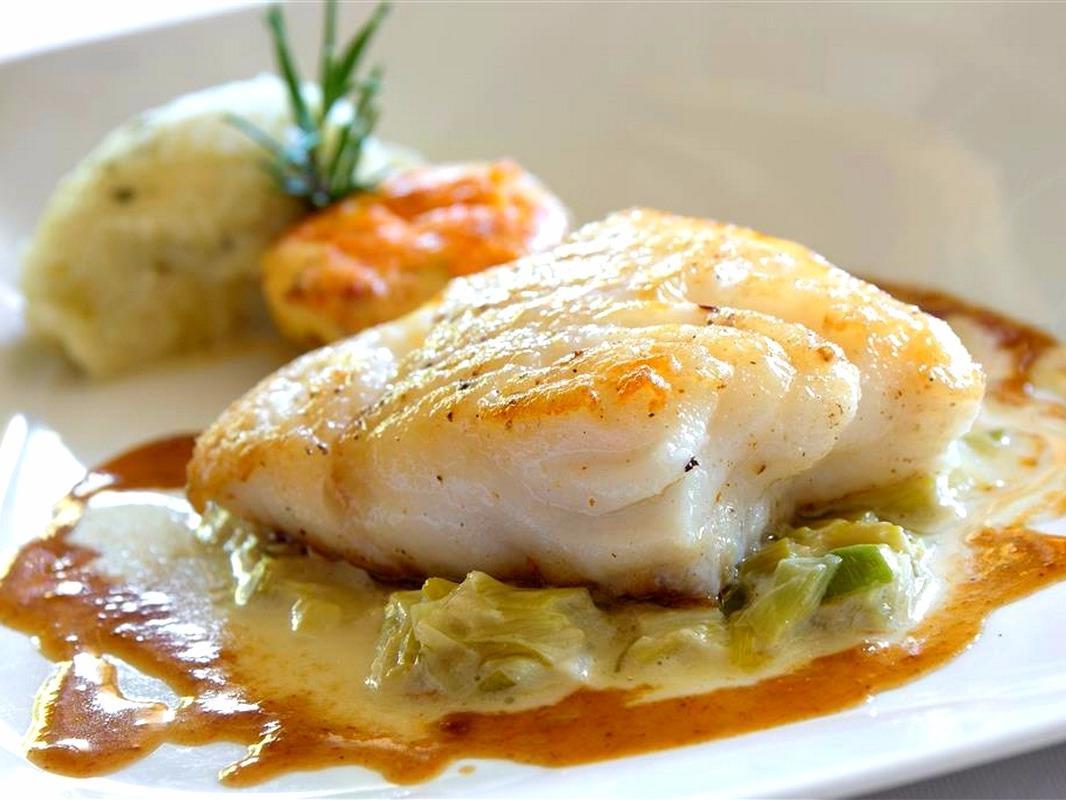 Hotel Restaurant Le Parc Мулин Екстериор снимка