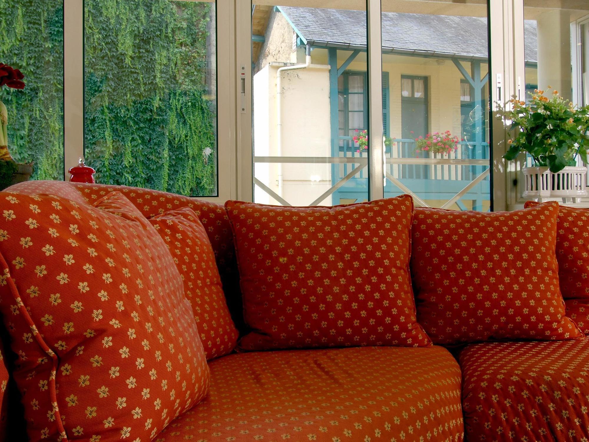 Hotel Restaurant Le Parc Мулин Екстериор снимка