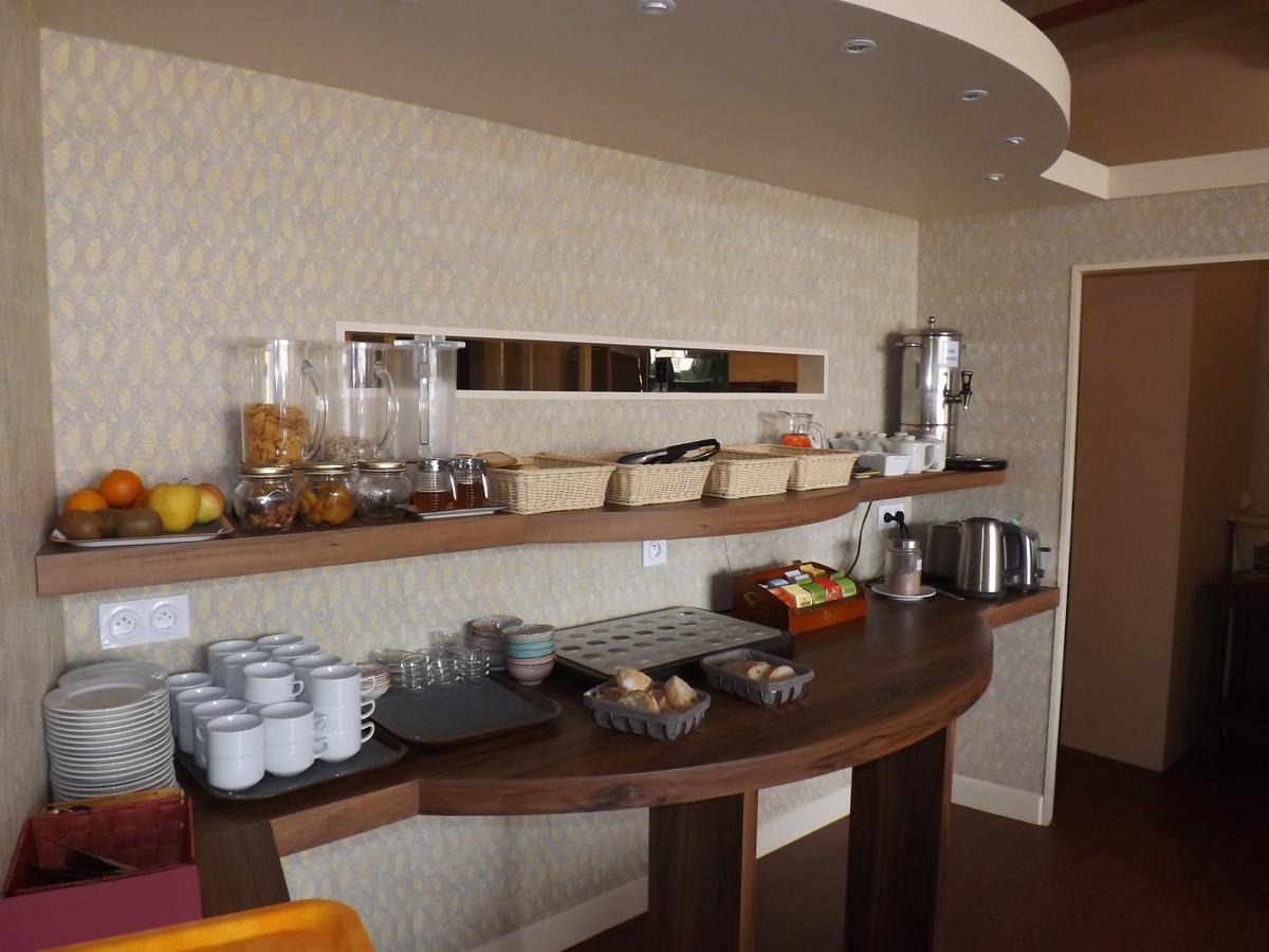 Hotel Restaurant Le Parc Мулин Екстериор снимка