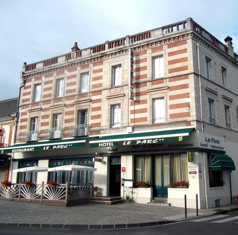 Hotel Restaurant Le Parc Мулин Екстериор снимка